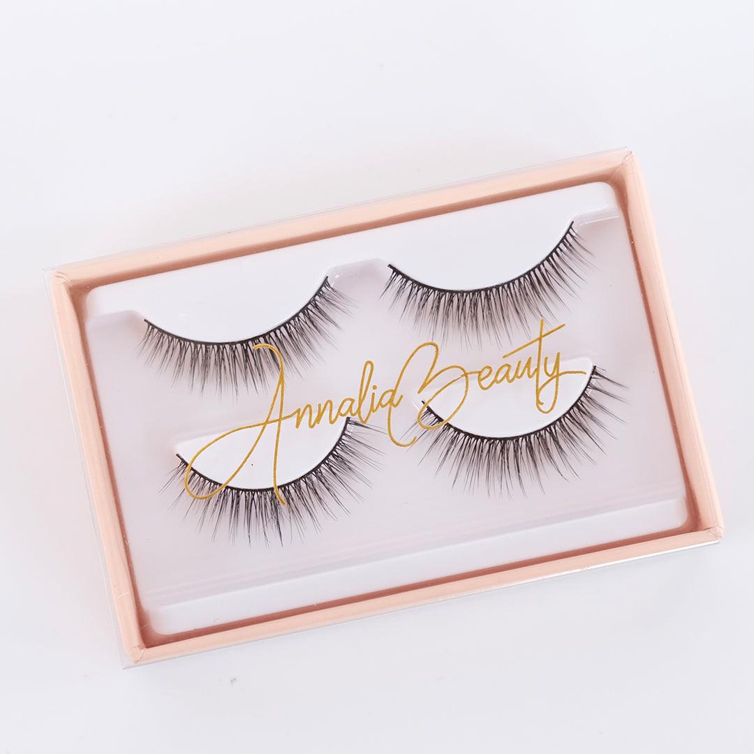 Feather Eyelashes - AnnaliaBeauty